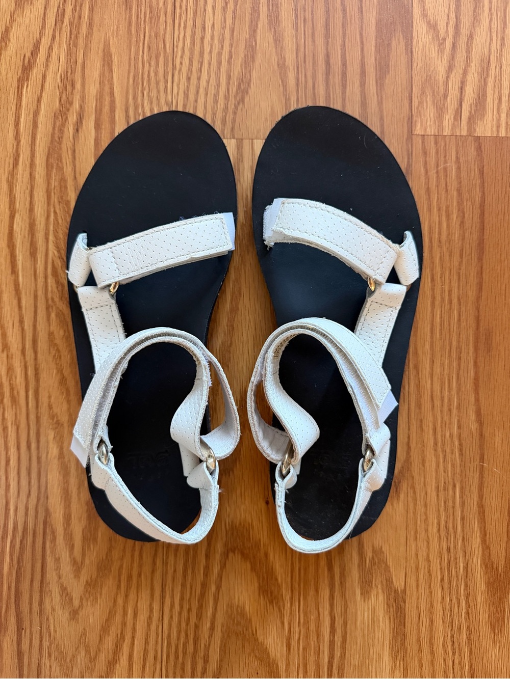 NWOT TEVA Original Universal Moto sandals, size 8.5 (39)